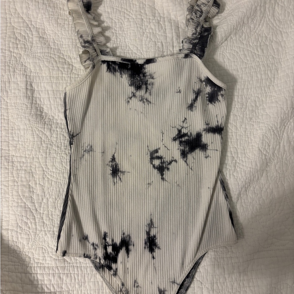Le Lis Black and White Tie-Dye Bodysuit